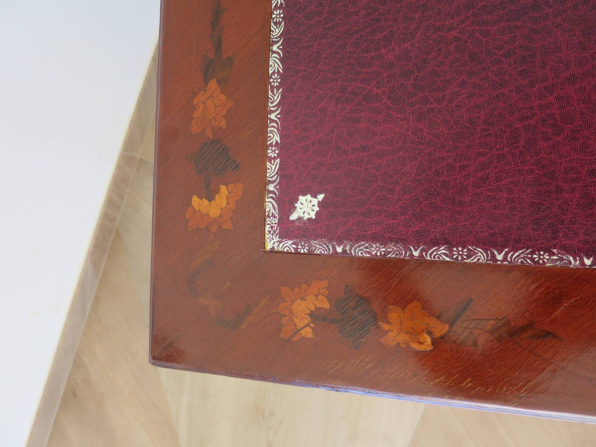 Rare - portfolio game table in marquetry and decorative bronze - Louis XVI style - Early 1900