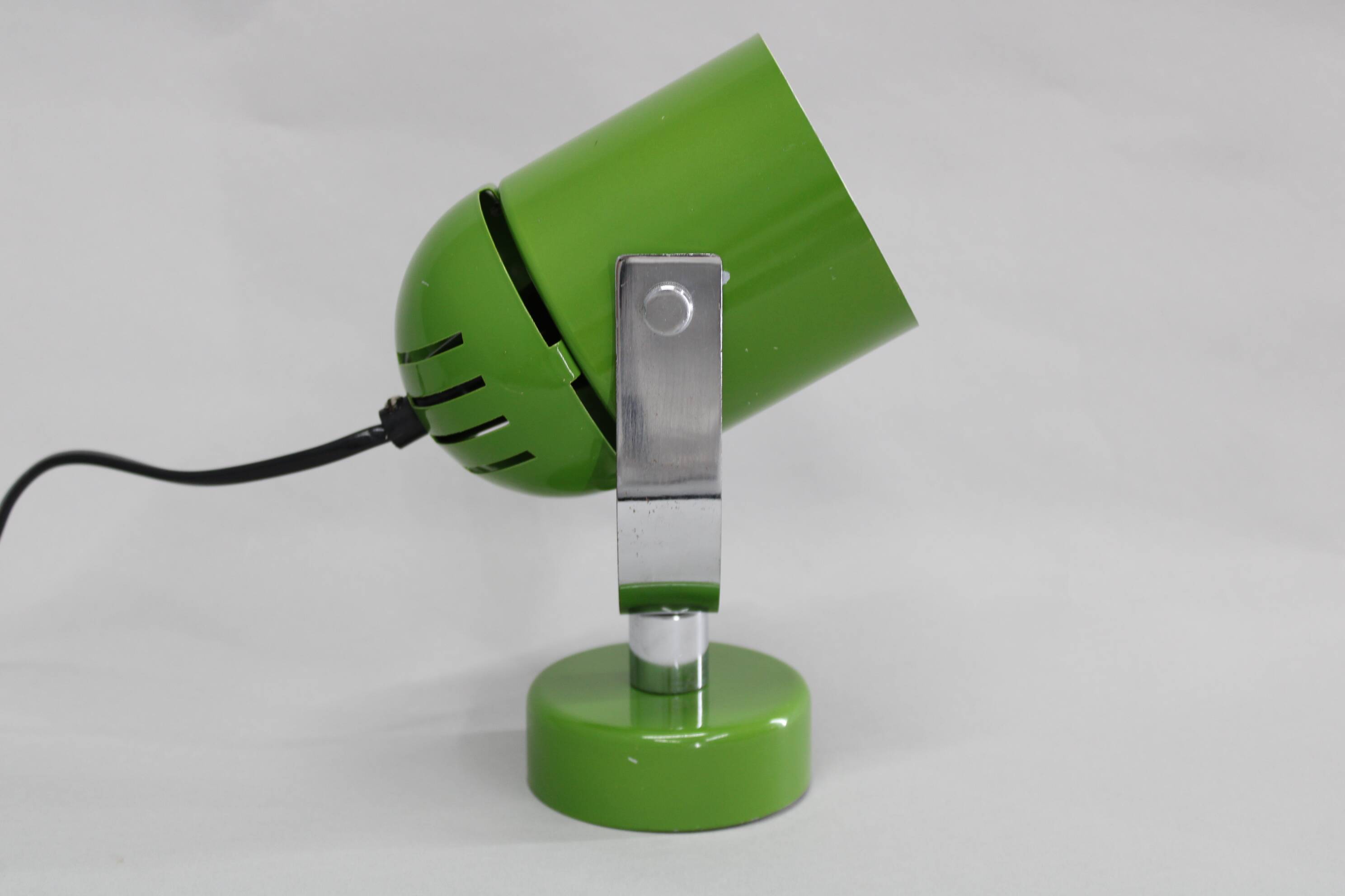 Applique murale orientable tchécoslovaque des années 1970, par Stanislav Indra, chromée et verte