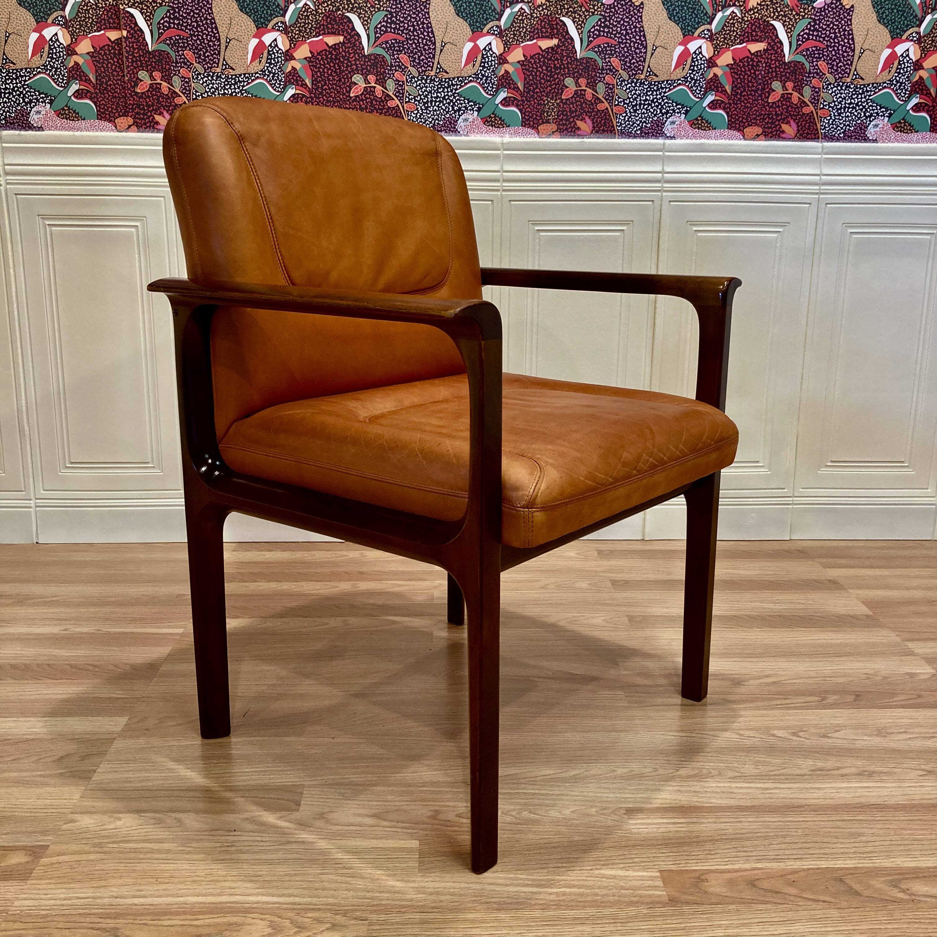 Set of 5 leather chairs "1960 design".
