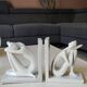 Paire de serre-livres figurines féminines
