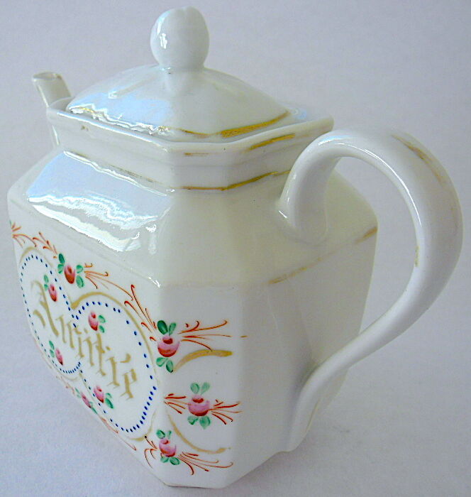 Rectangular teapot in Paris porcelain captioned "Friendship"