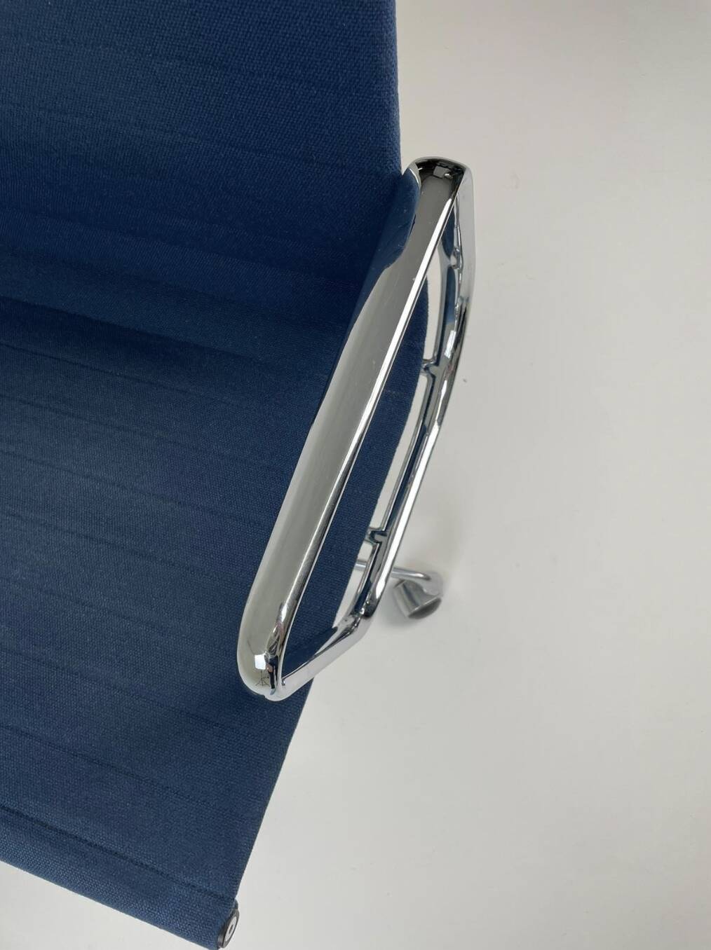 Blue fabric office chair, ICF - Charles Eames, Ray Eames - EA108 aluminum group