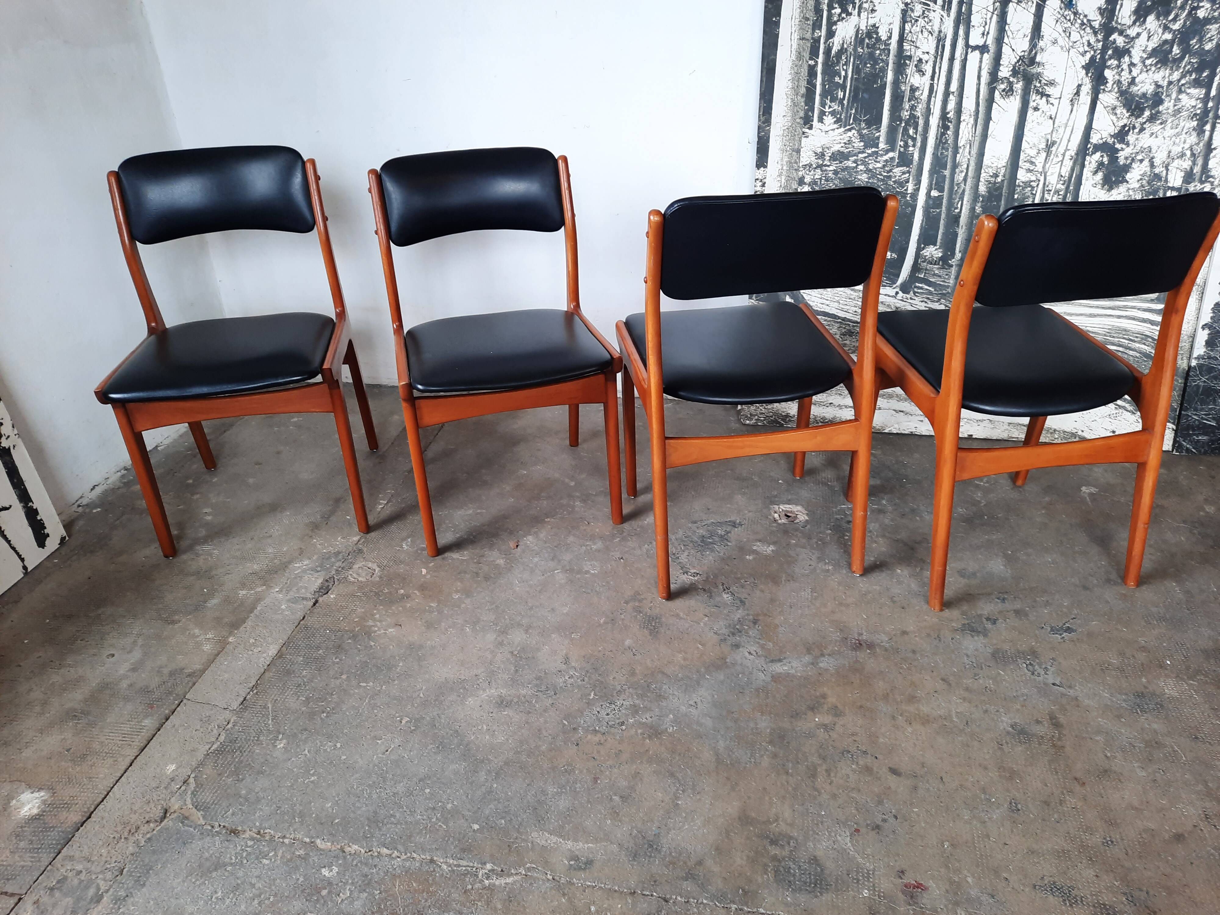 Set de 4 chaises scandinave,  Skaï  année  70