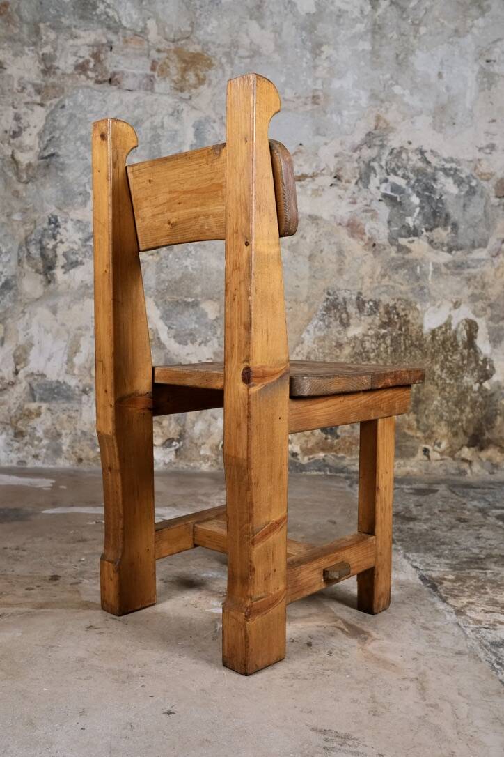 Set of 4 brutalist pine chairs, Italy, 1960s