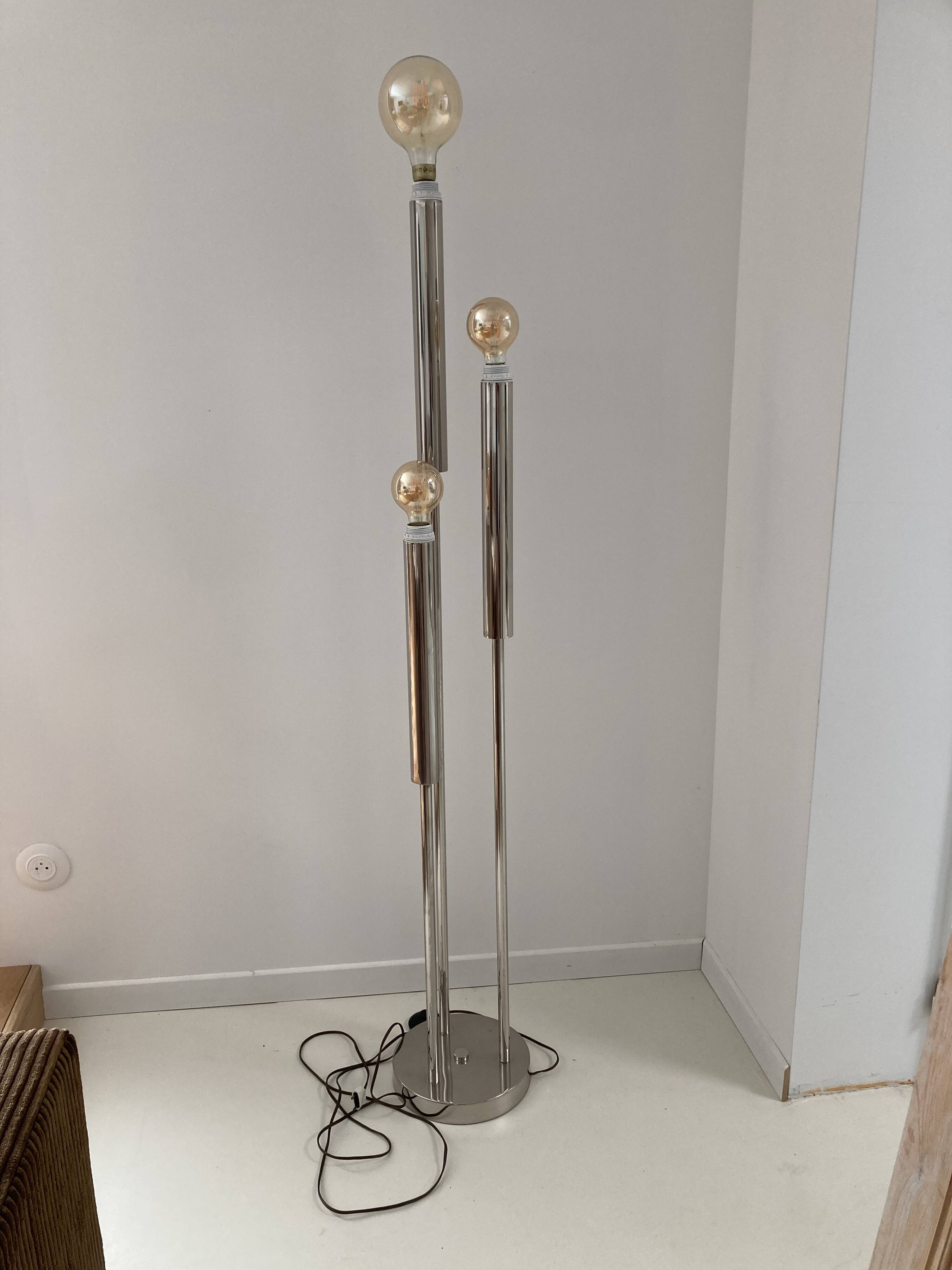 Lampadaire vintage metal chromé