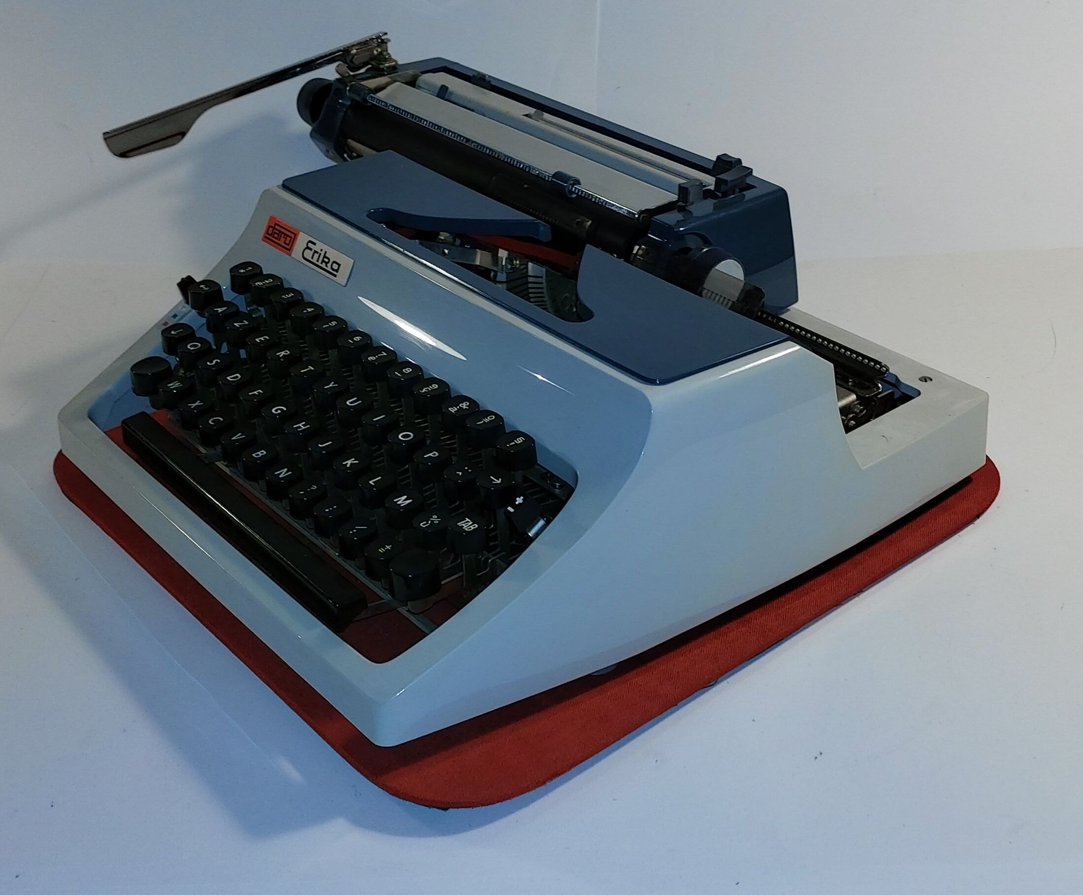 Typewriter Daro Erika
