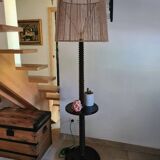 Floor lamp with press screw and jute