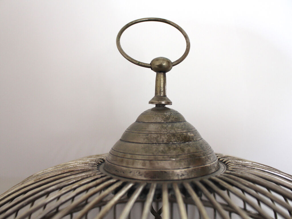 Metal bird cage
