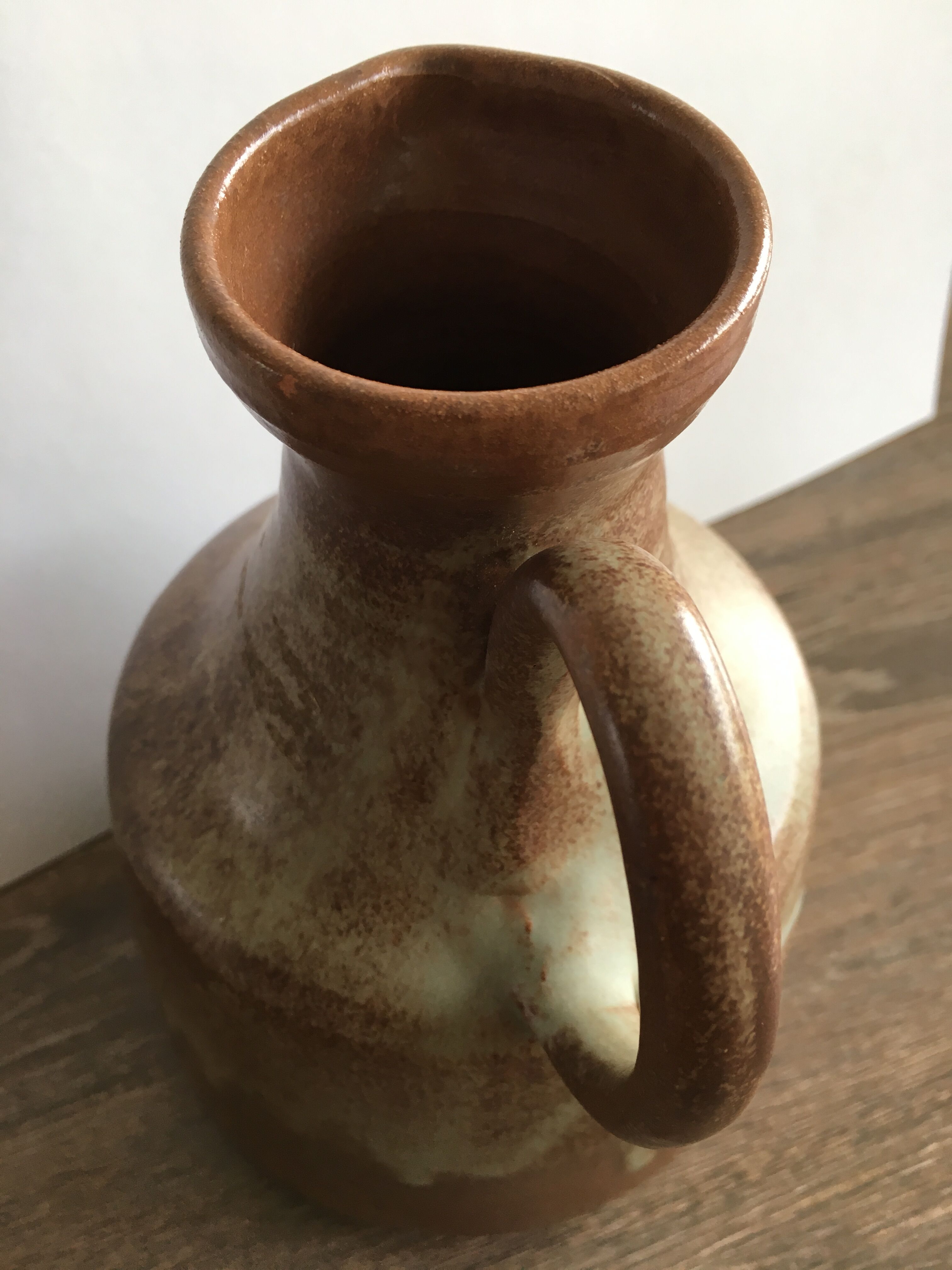 Vallauris sandstone pitcher