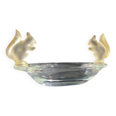 Coupe oblongue en cristal signé Sèvres à décor d'écureuils