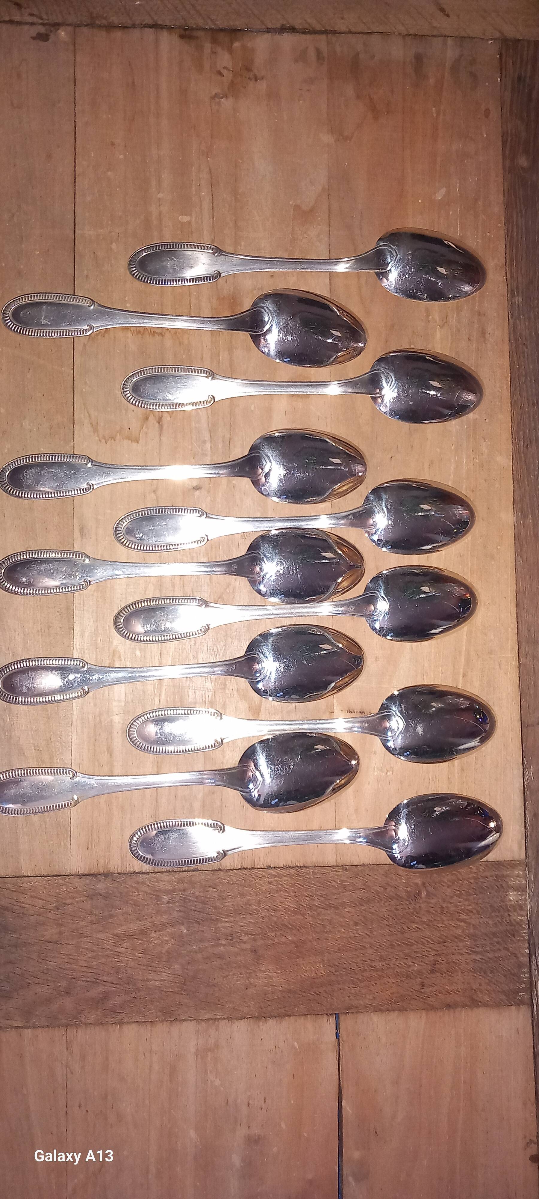 Silver-plated metal cutlery set ercuis in its gadroons model box