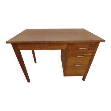 Bureau vintage en bois et ses tiroirs-