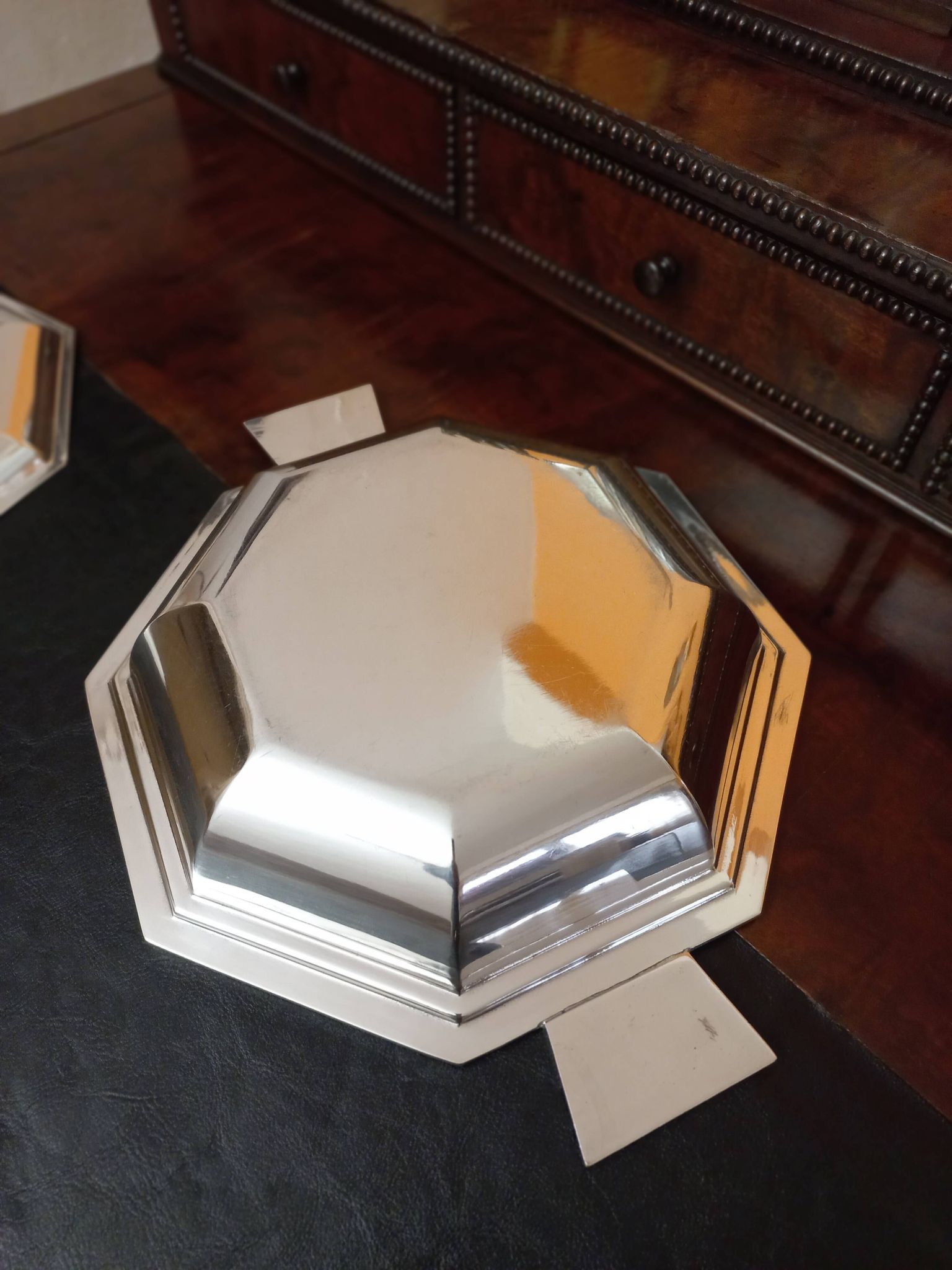 Plat Art Déco 1930 métal argenté