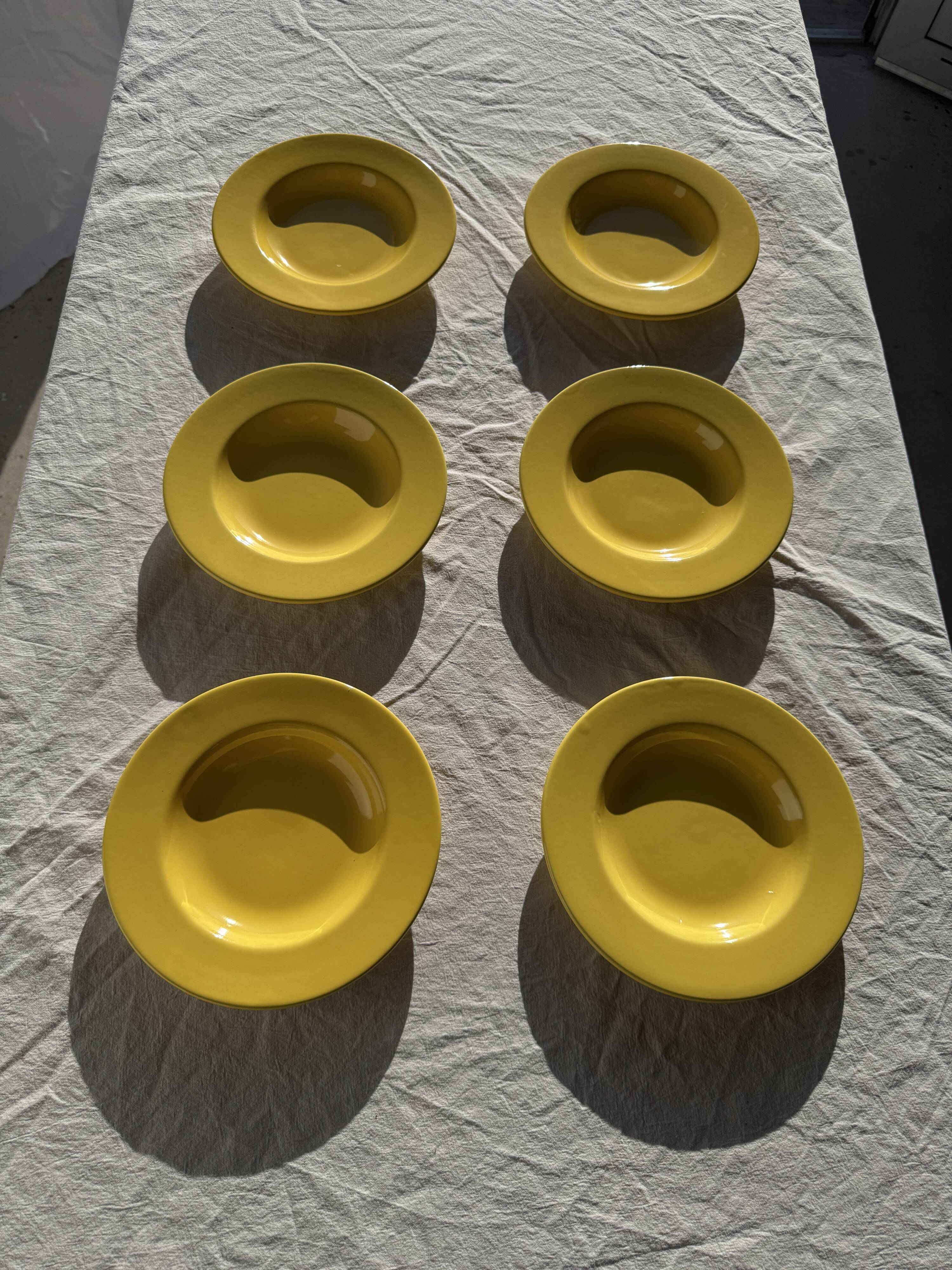 Set of 6 vintage yellow deep plates D22.5 H3.5