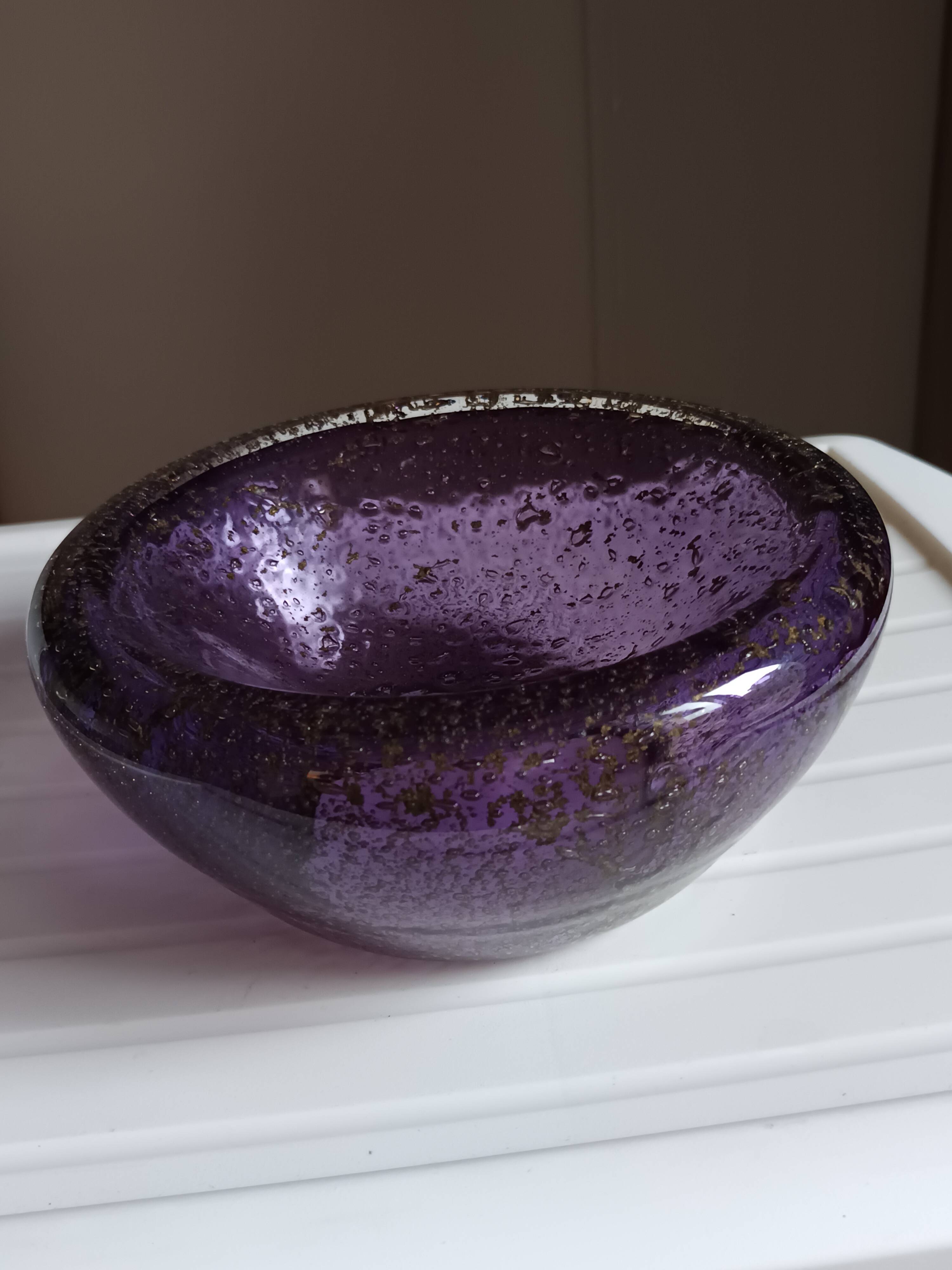 Purple Murano glass pocket bowl with aventurine – attributed to Seguso