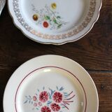 8 assiettes à dessert dépareillées