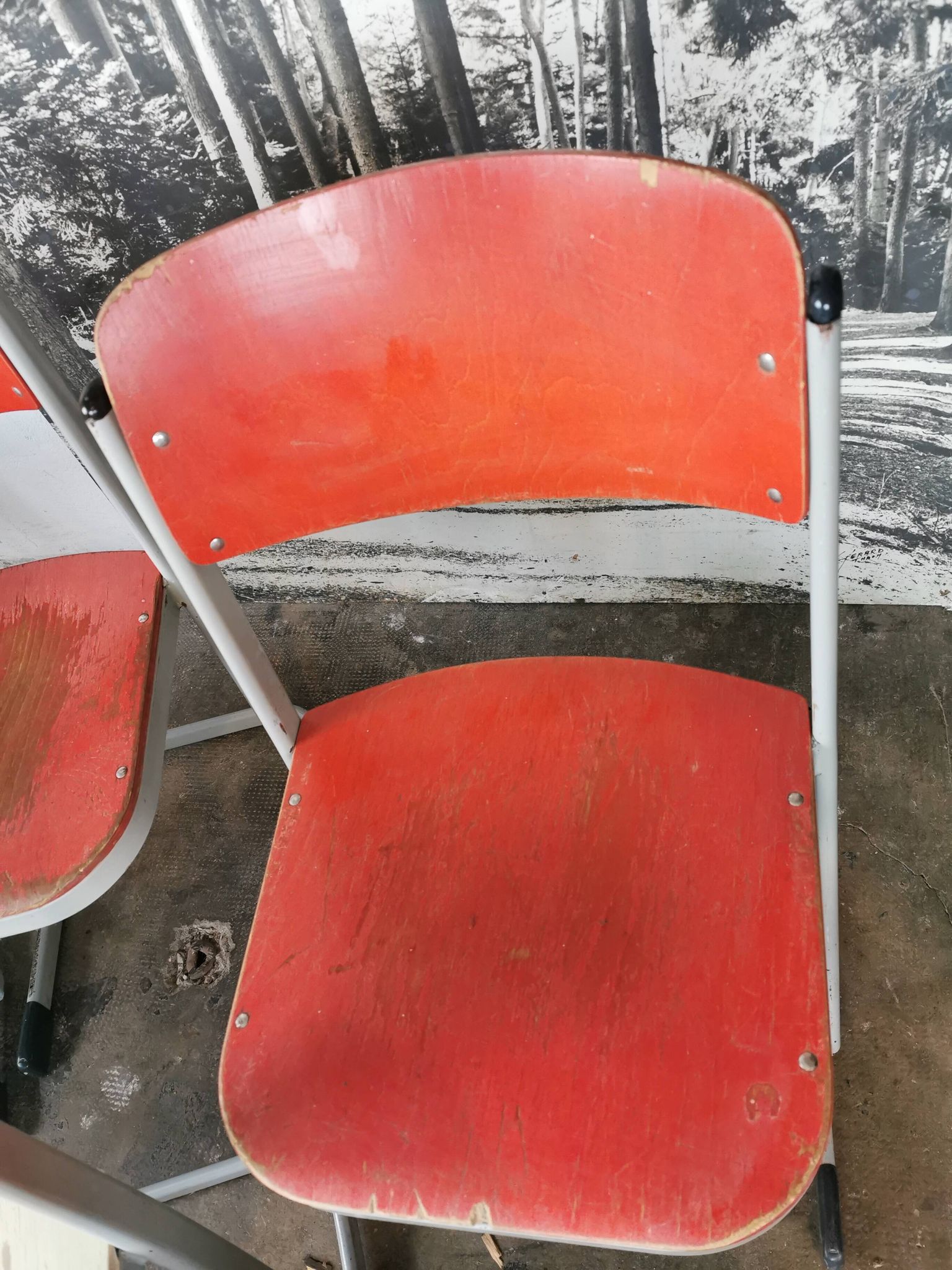 Set of 14 vintage stackable chairs