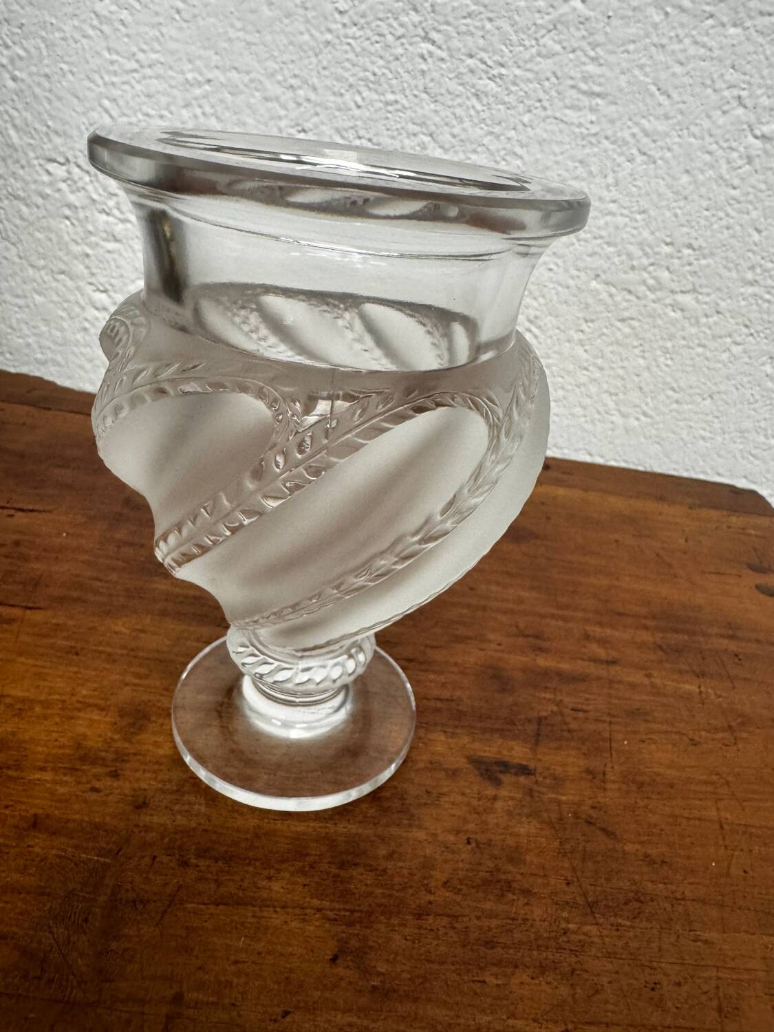 Crystal vase signed Lalique France model Ermenonville