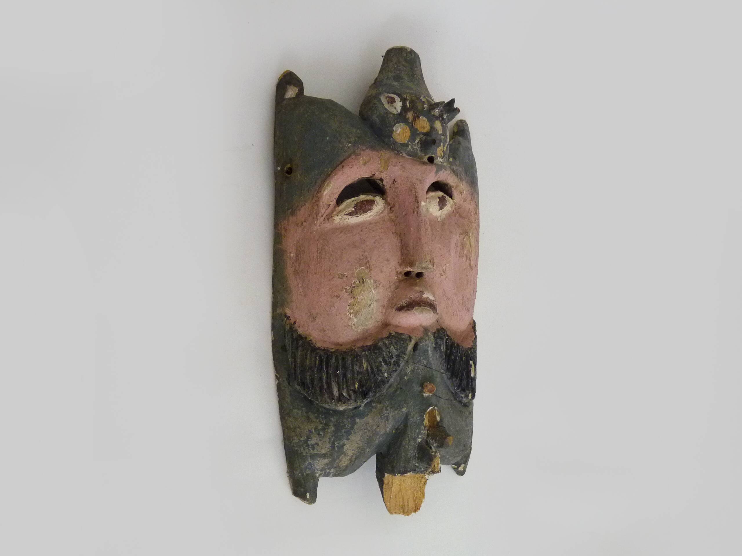 Ancien masque mexicain en bois sculpté polychrome. Années 50