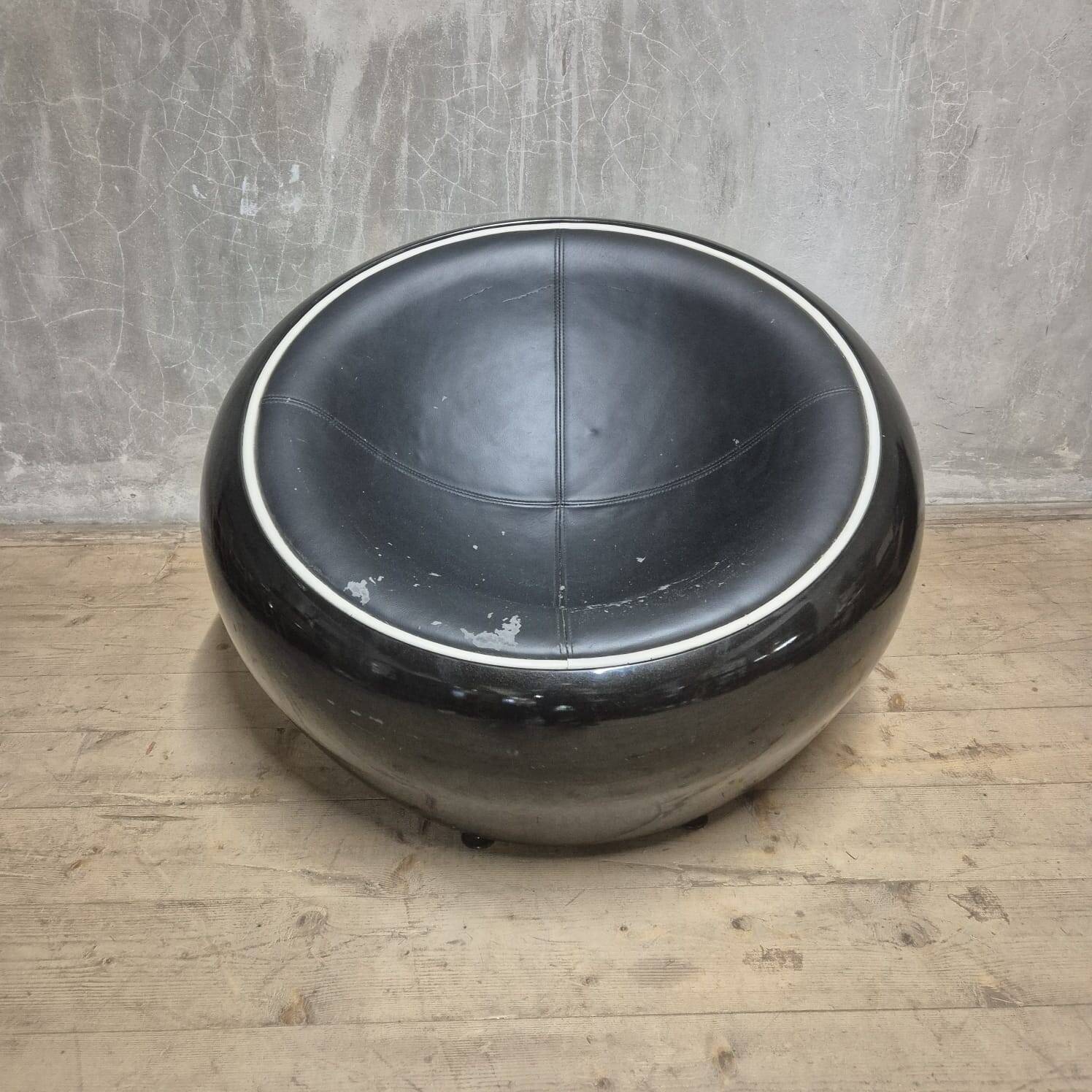 Vintage Fiberglass Lounge Chair, 1970s, Space Age Design