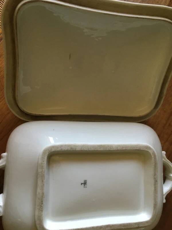 Rare white soup tureen haviland & co limoges h & co l with lid and handles.