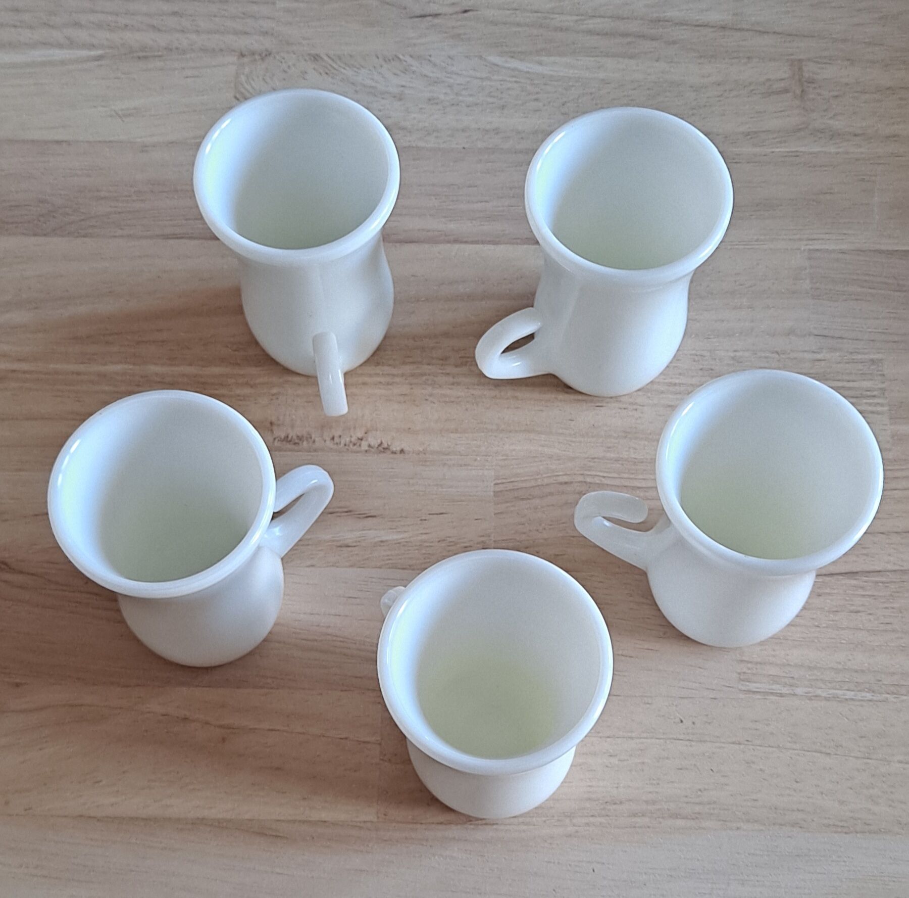 Set of 5 tea or coffee glasses