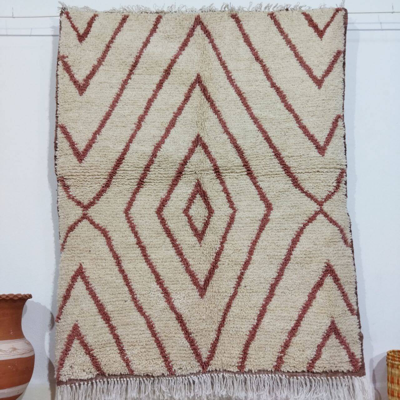 Handmade moroccan berber rug 157 x 130 cm