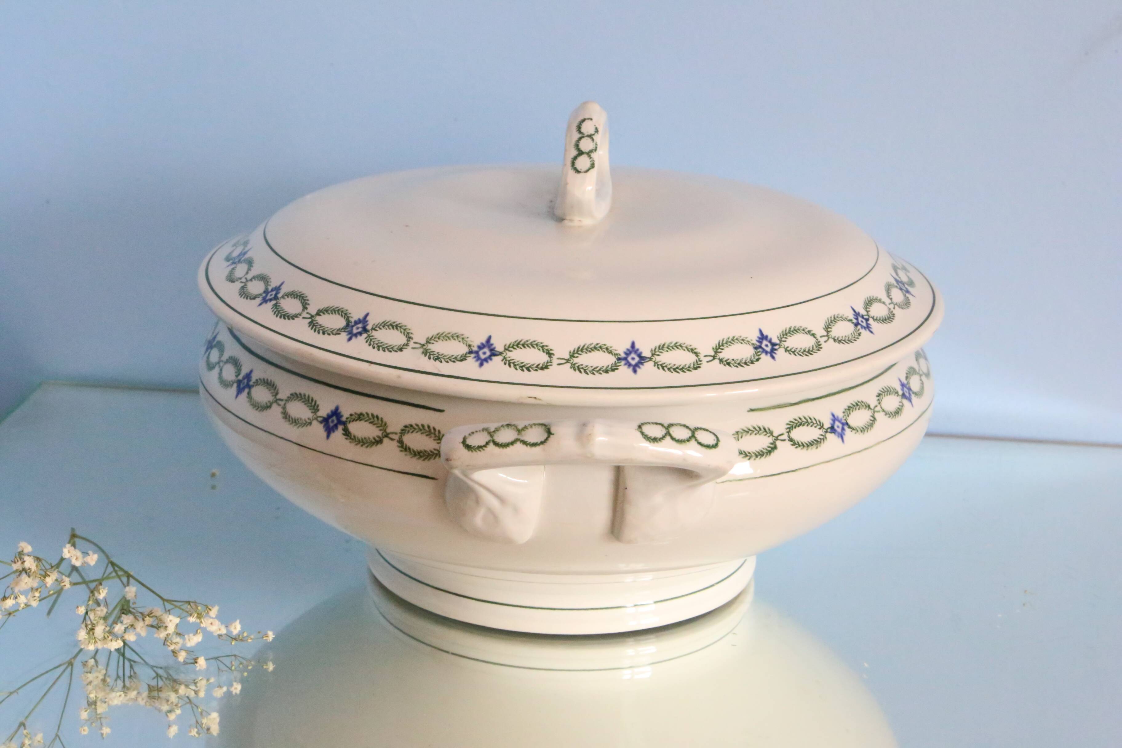 Soup tureen, Saint Amand, Terre de Fer, French manufacturer