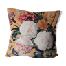 Flowery velvet cushion