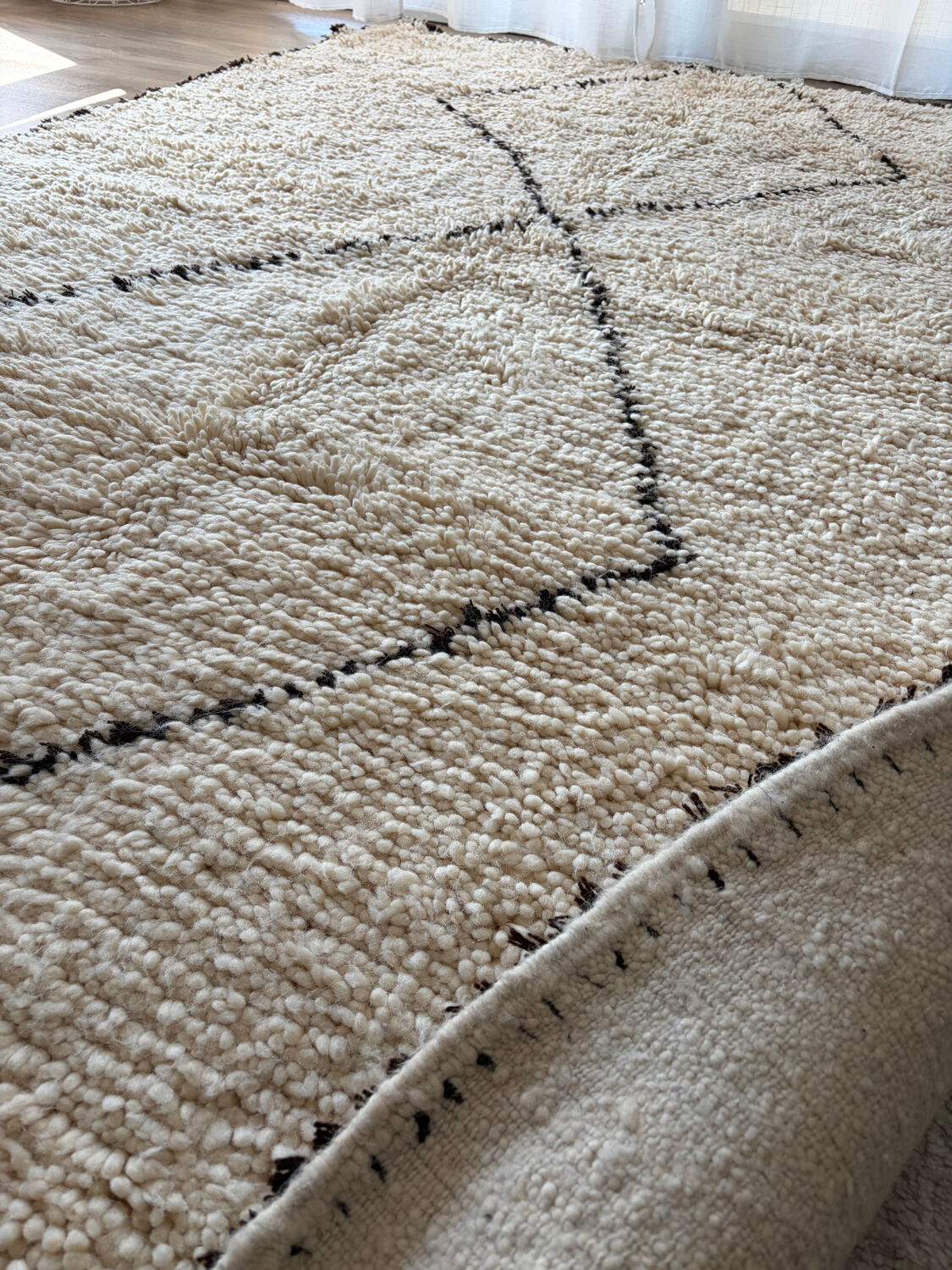 Authentic Beni Ouarain rug – thick wool, long pile