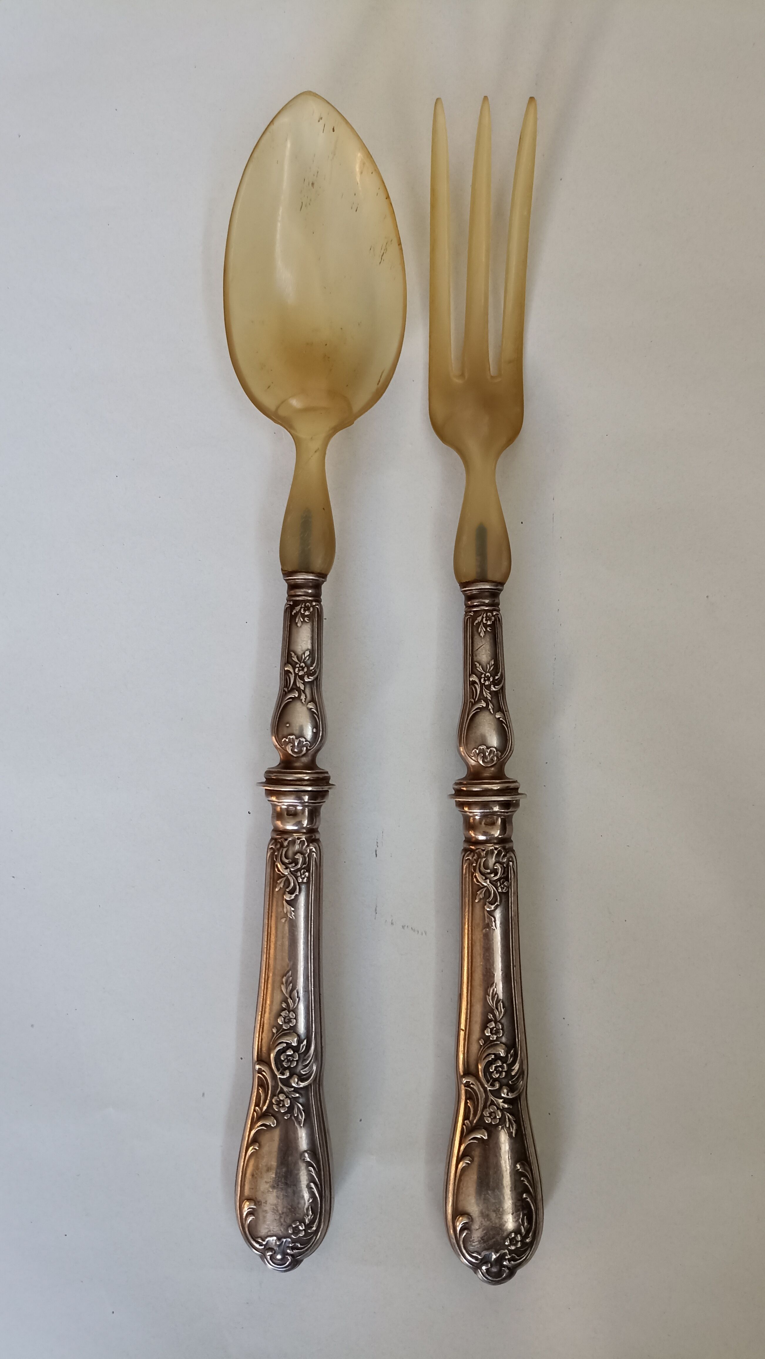 Pair of silver cutlery