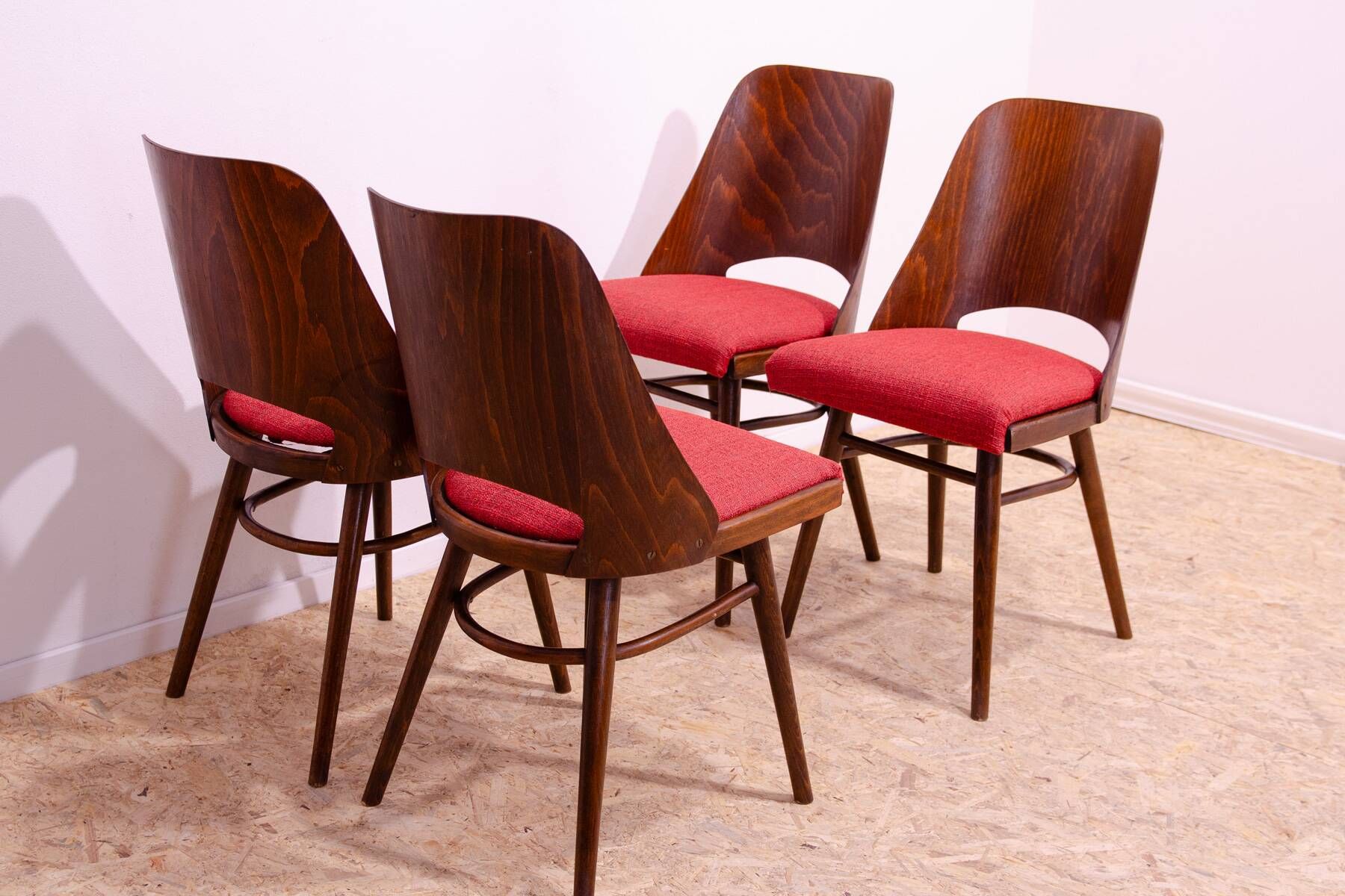 Chaises de salle à manger vintage par Radomír Hofman, années 1960, ensemble de 4