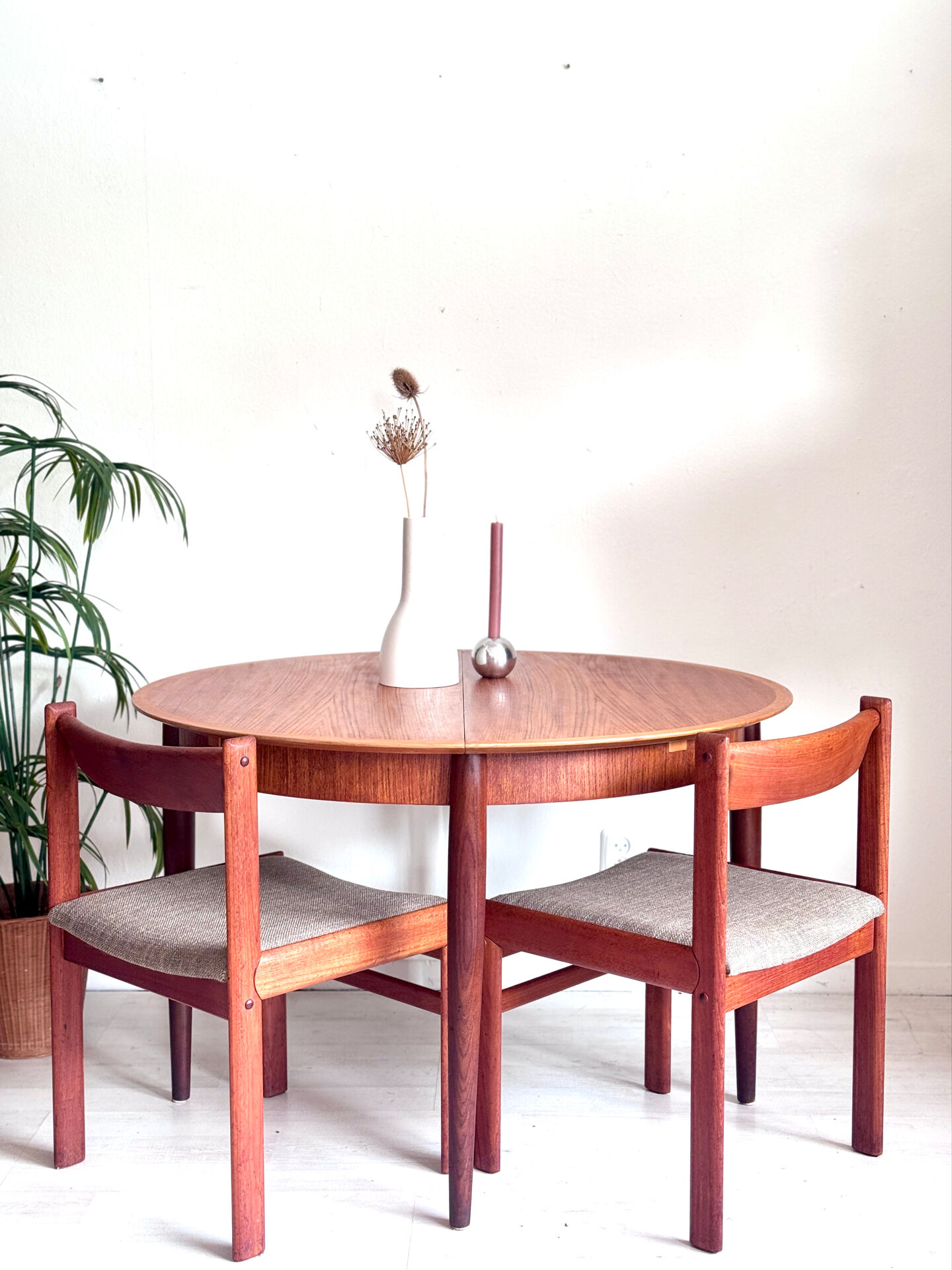 Vintage round dining table 1960s teak Lübke