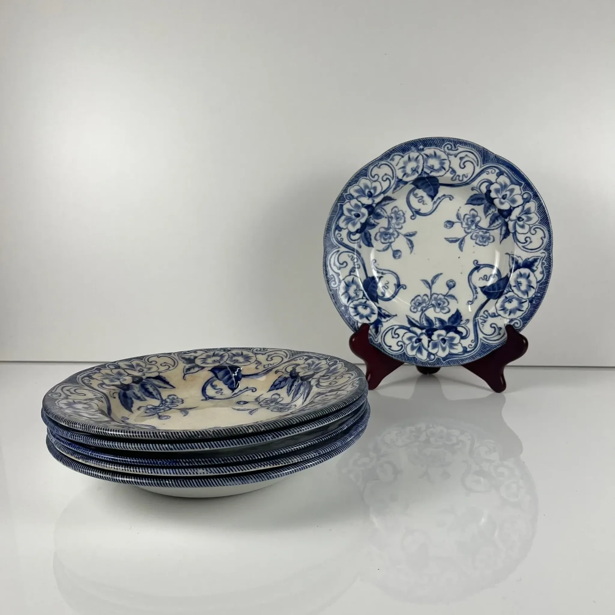 Set of 6 deep plates in ironstone "Flora" – Creil et Montereau, 19th century, blue