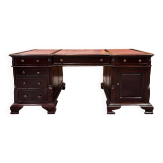 English Chesterfield Desk Partnerdesk