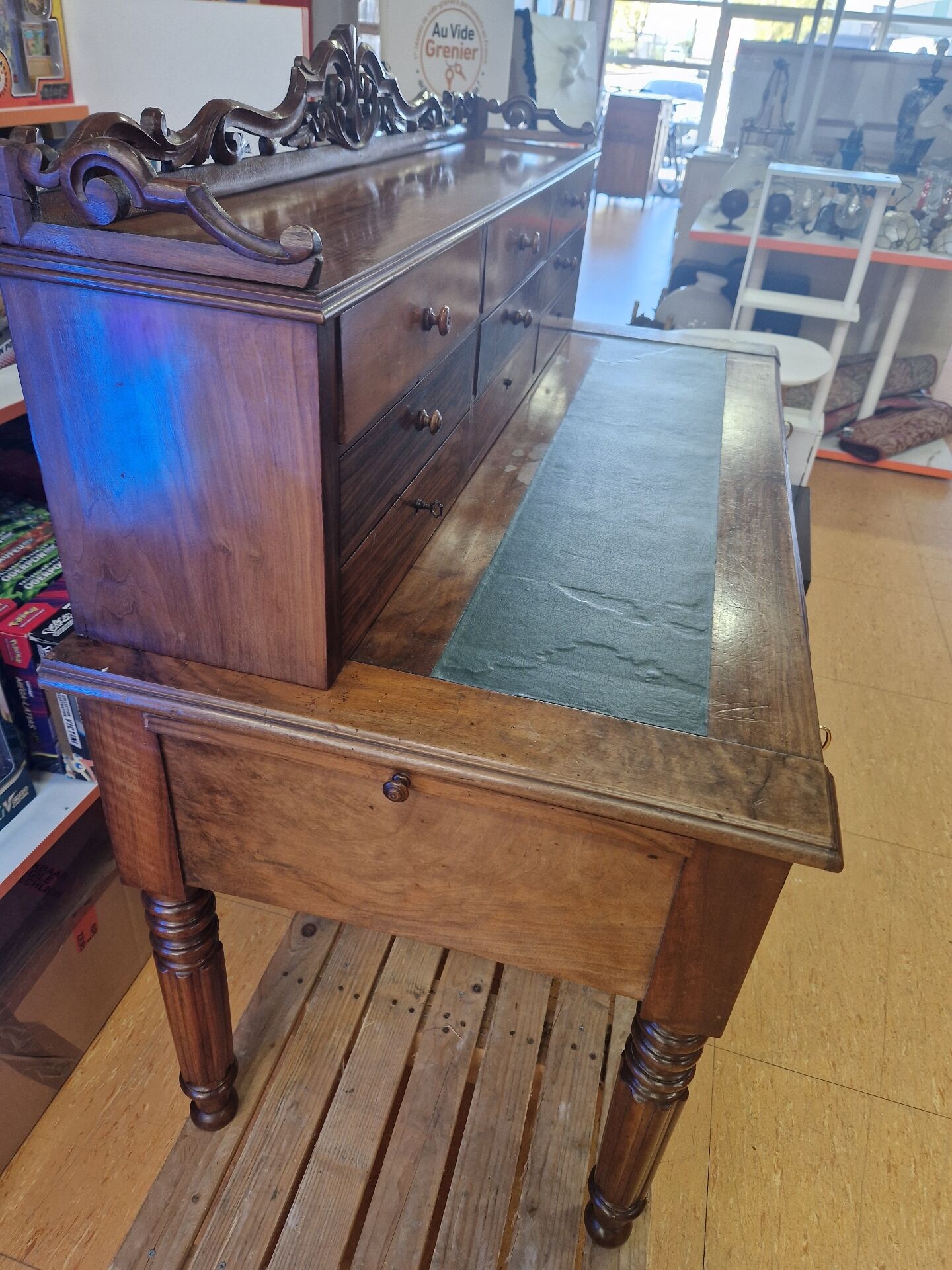 Graduated desk