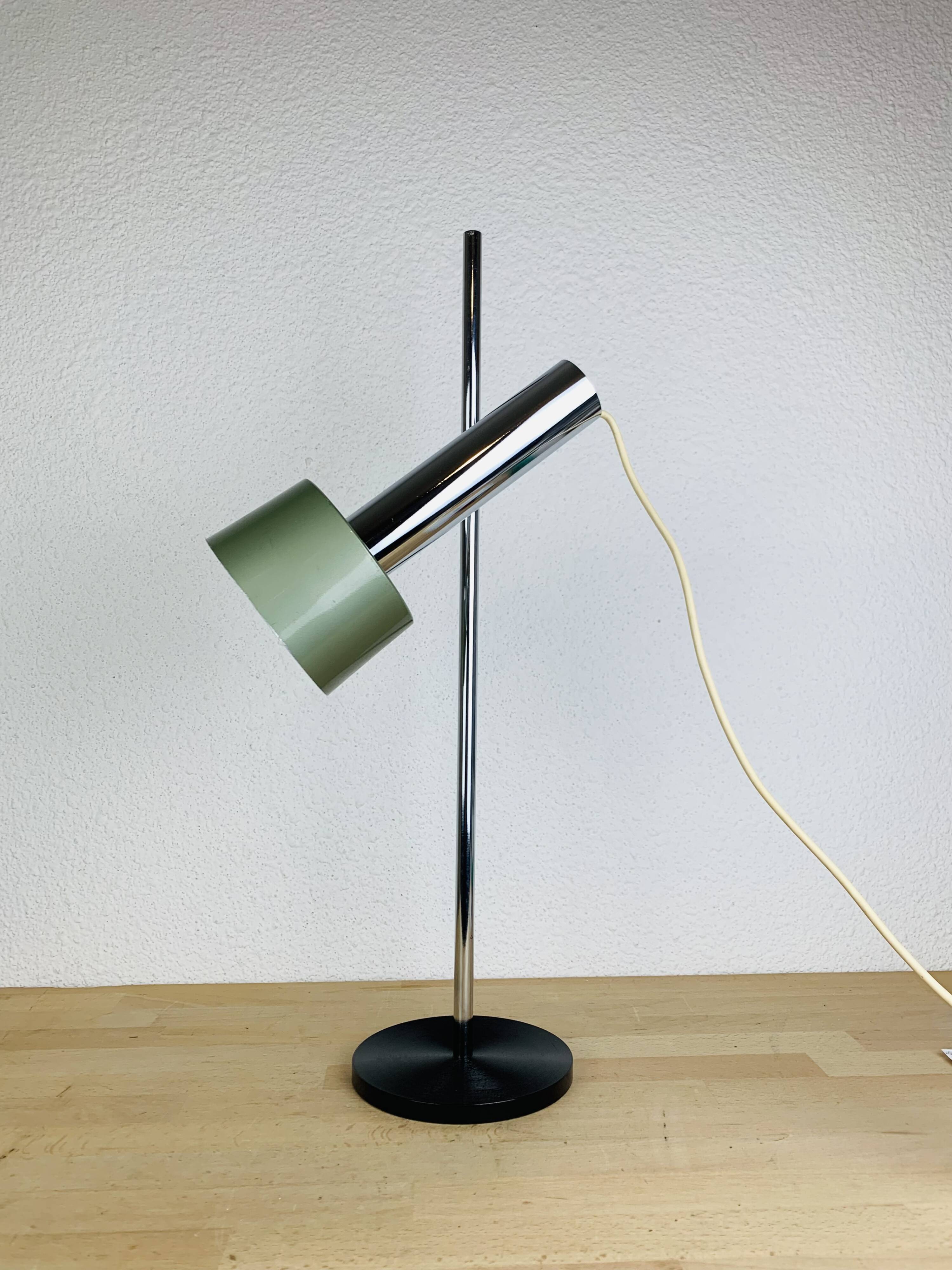 Lampe de bureau spot années 60 design Suisse