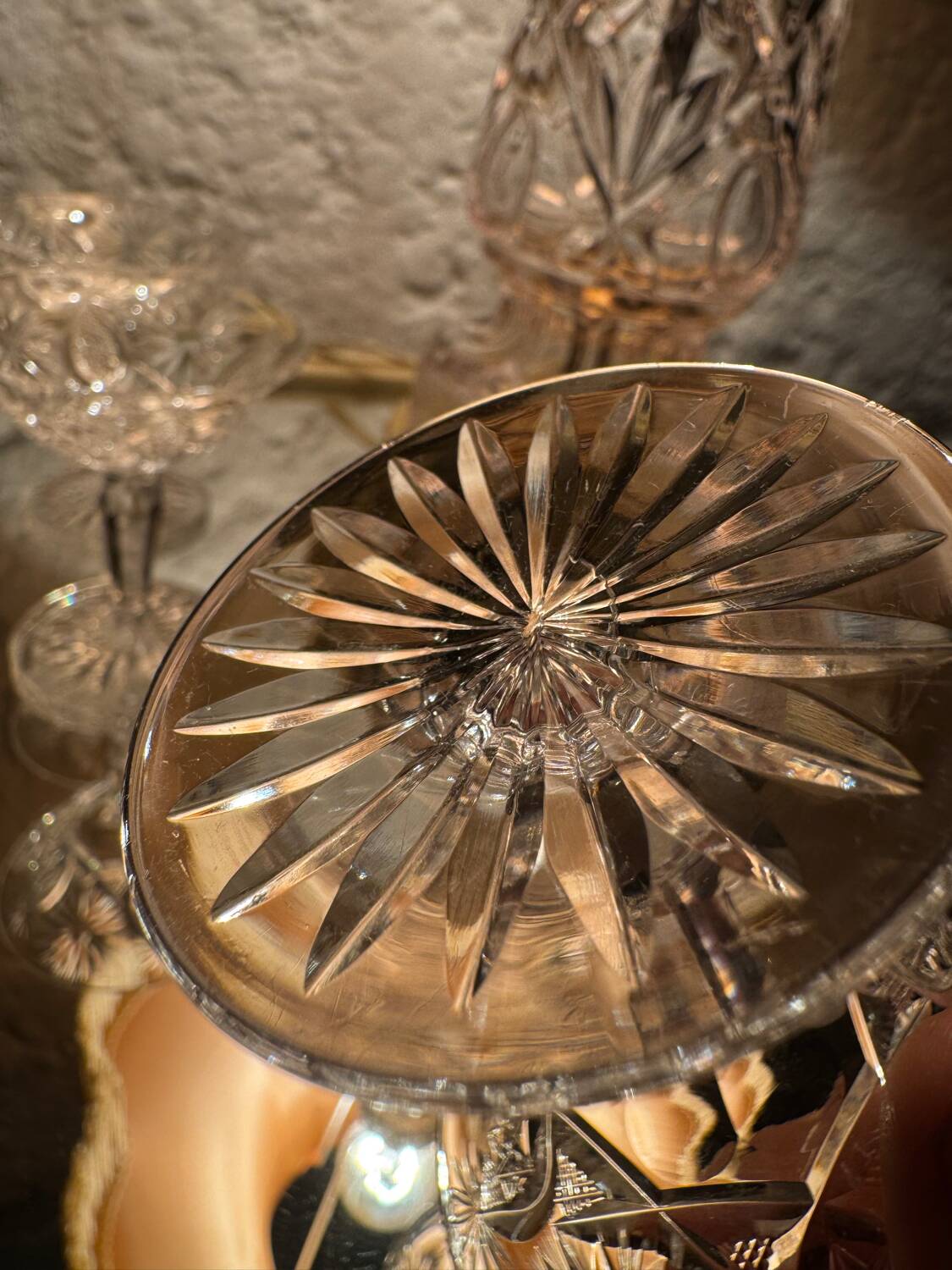 Verres à liqueur cristal du Creusot anciens