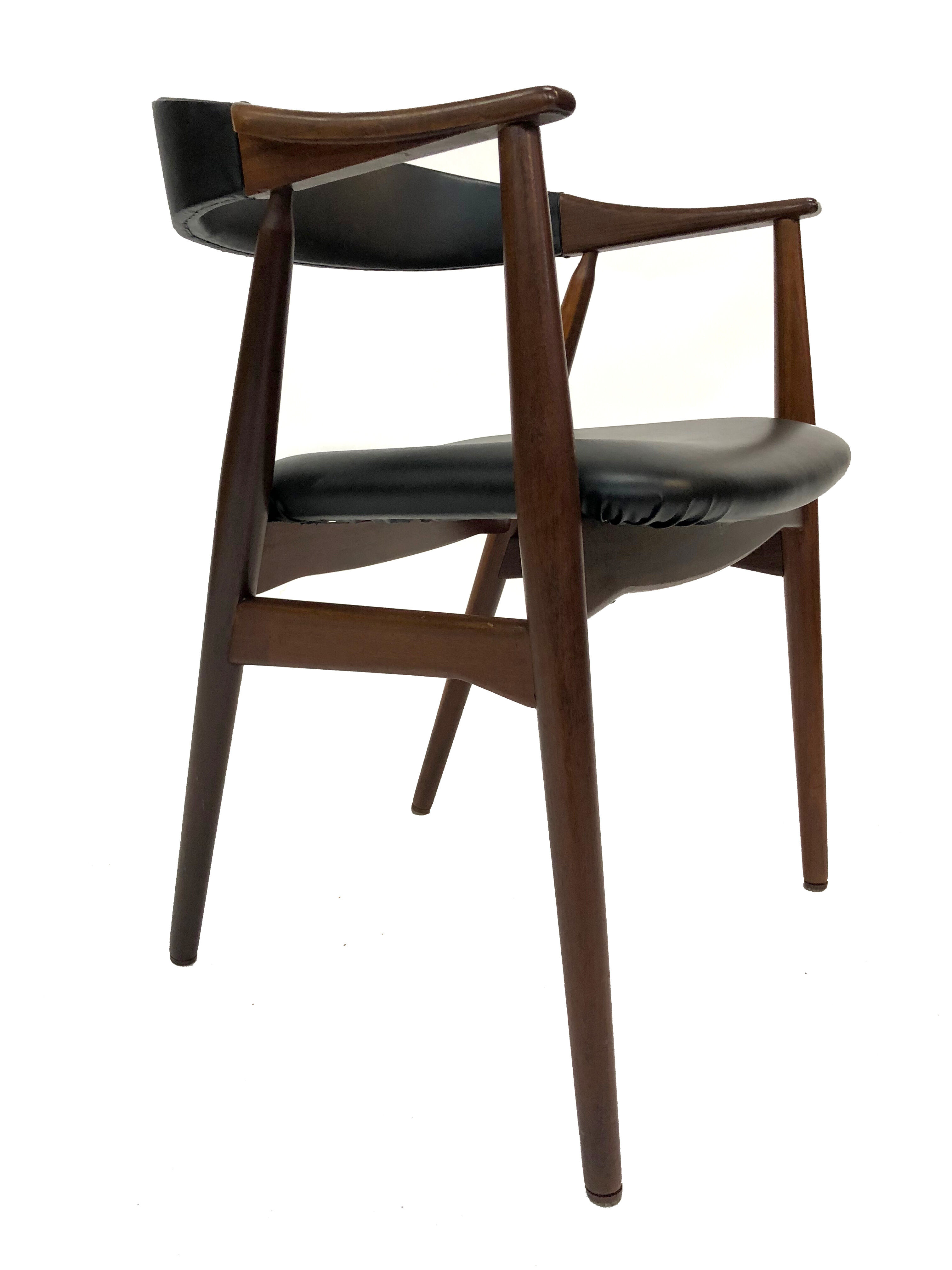 Vintage armchair from the 60s in teak
