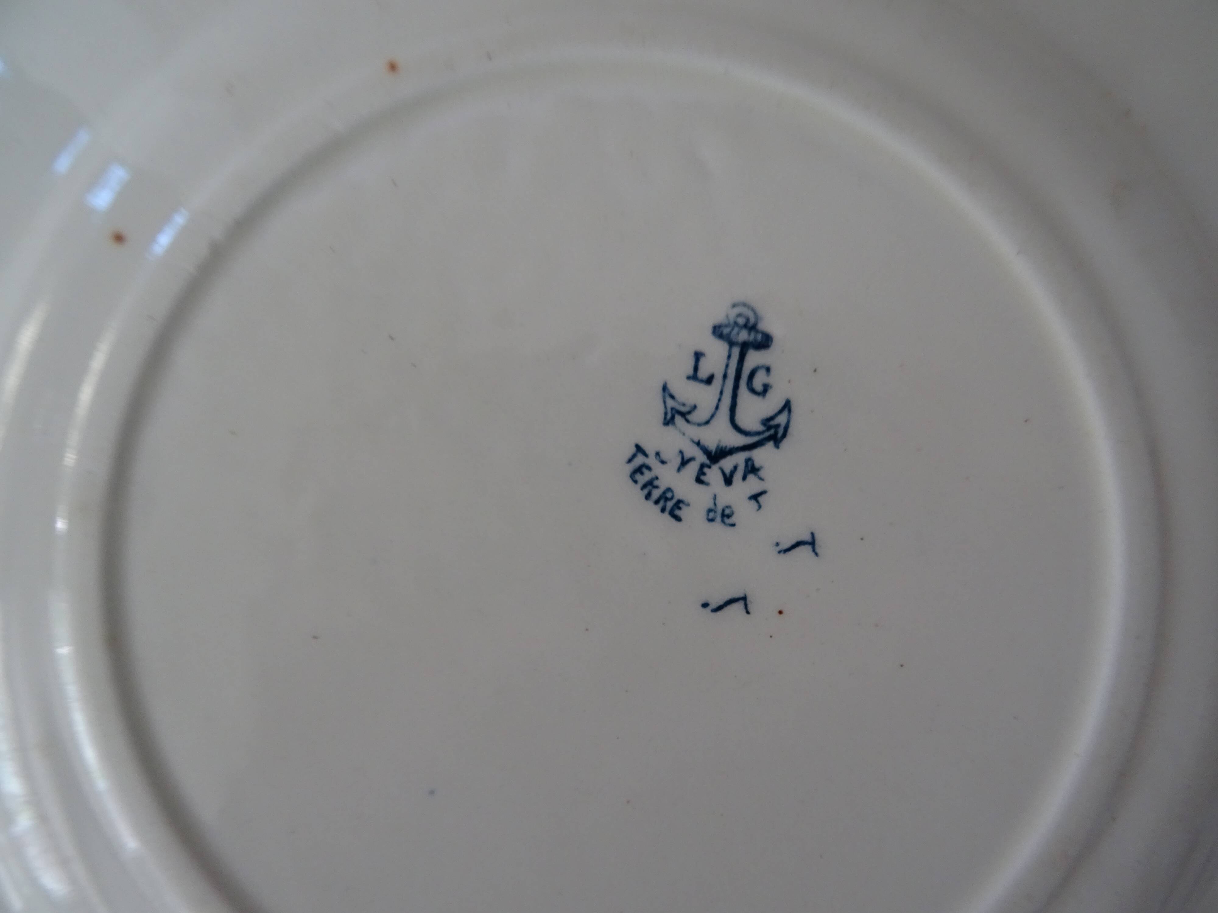 Flat plate Terre De Fer L G Sarreguemines ? blue décor