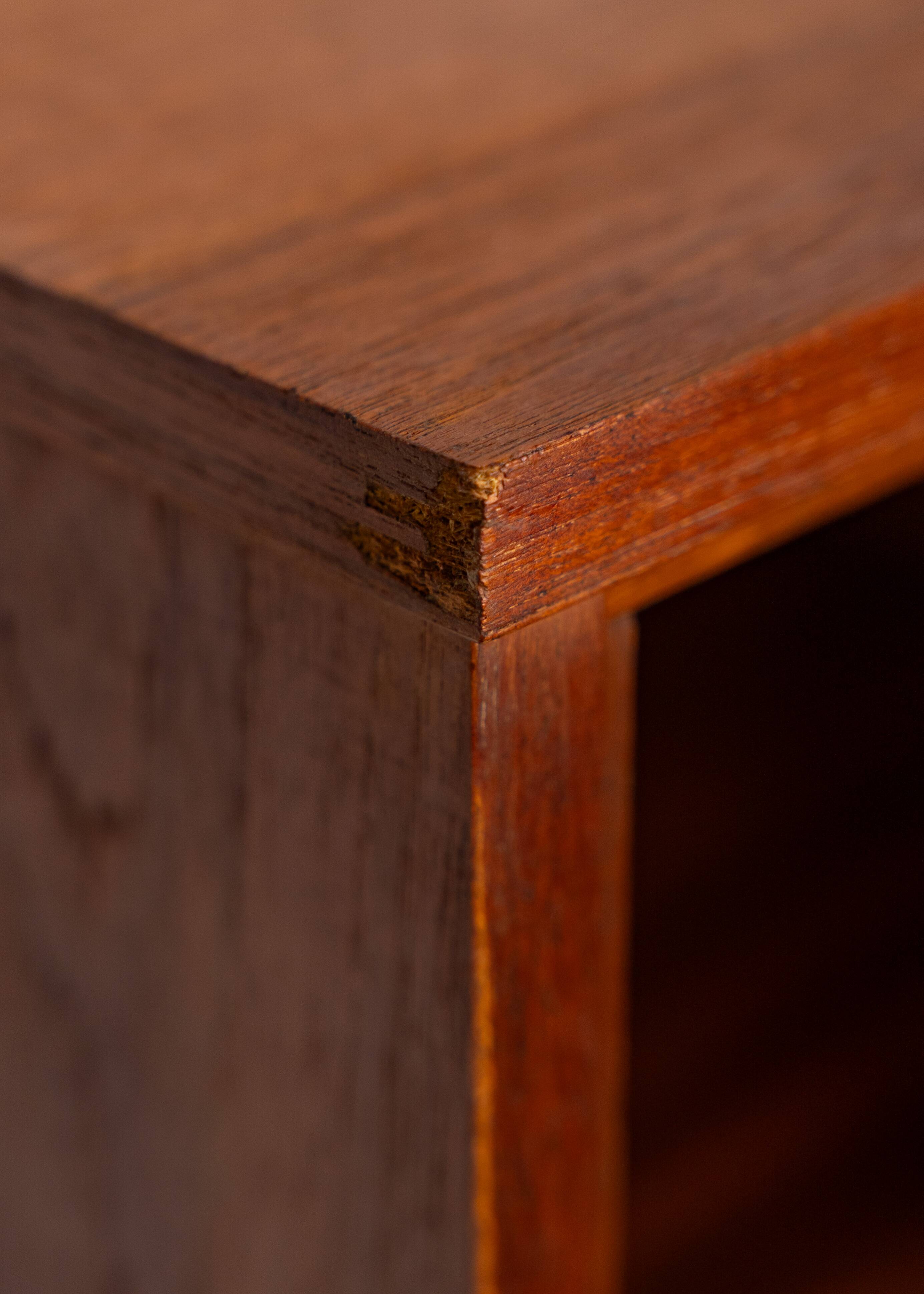 Set of 2 vintage floating nightstands