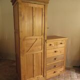 Asymmetrical wardrobe