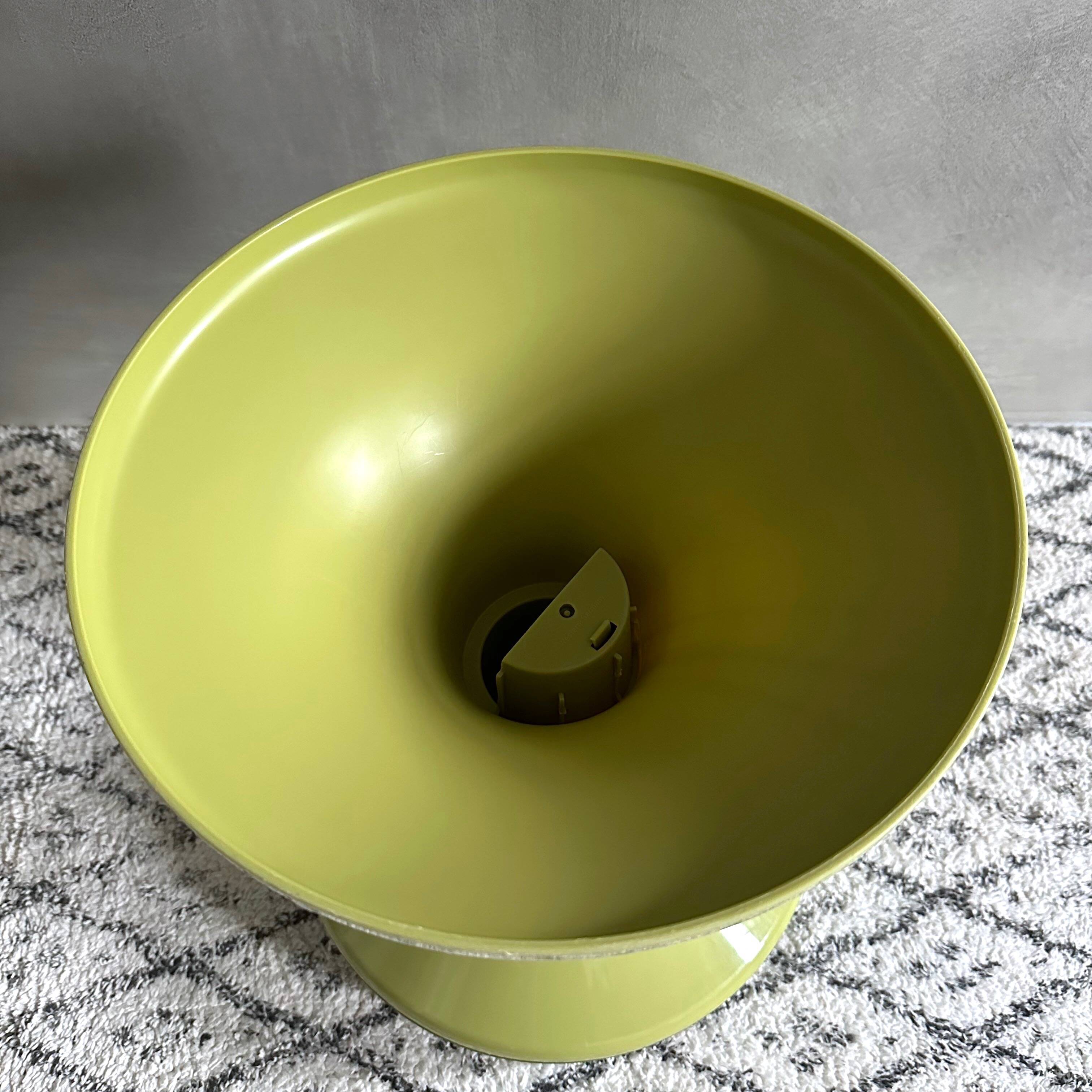 70's stool green, Tulip stool plastic, side table, Mid Century Interior.