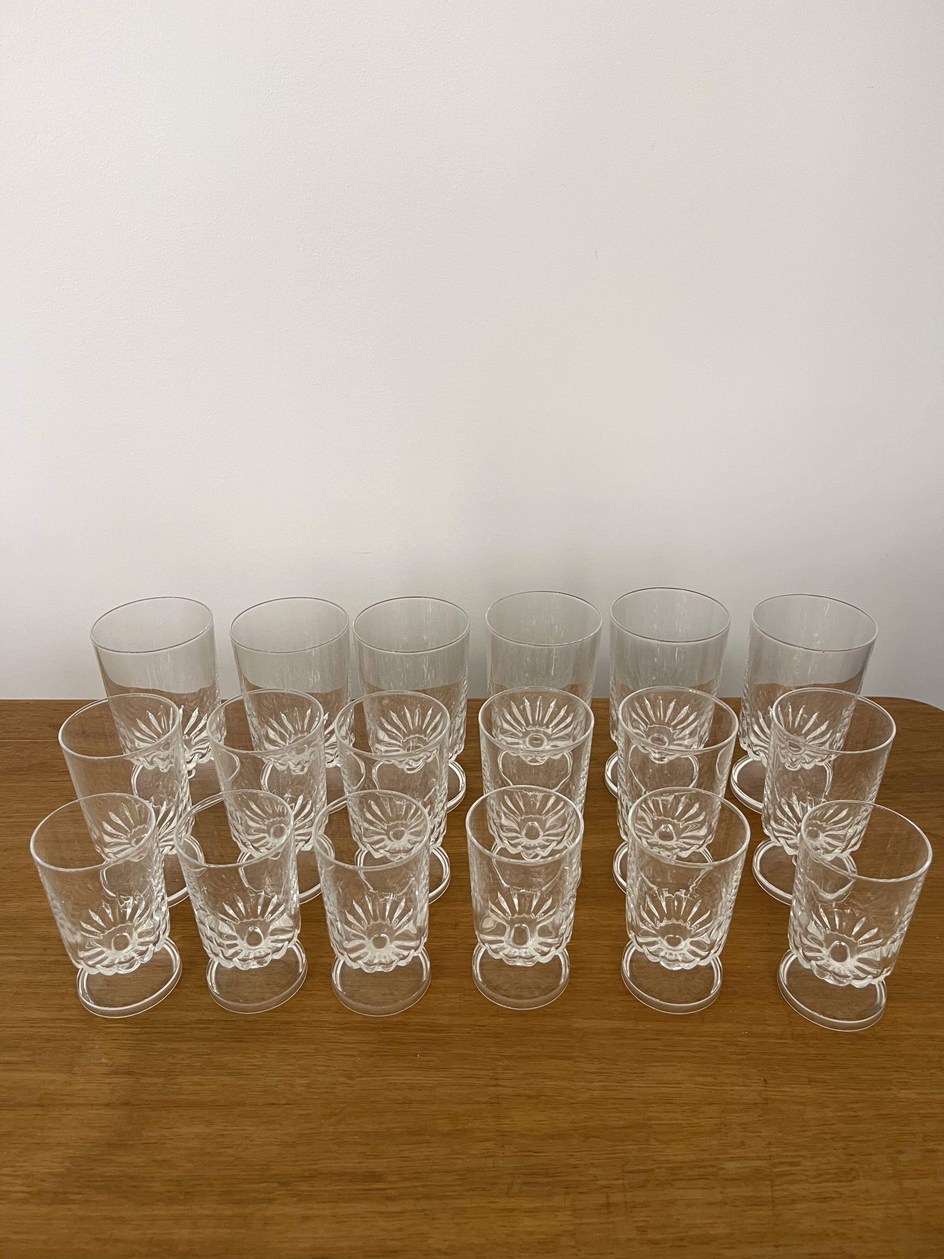 Service of 3x6 "Élysée" crystal glasses from Arques.