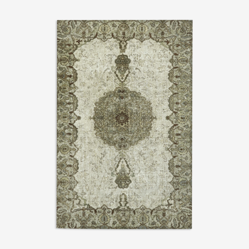 Handwoven overdyed turkish 1970s 185 cm x 276 cm grey carpet