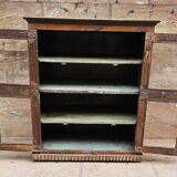 Ancien cabinet vitré en teck birman