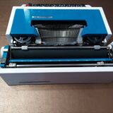 Underwood 315 portable blue typewriter with carrying case Like NEW