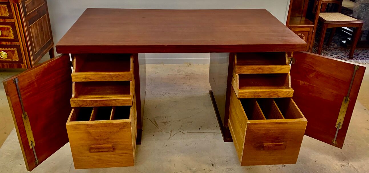 Bureau époque Art Déco 1930, en palissandre