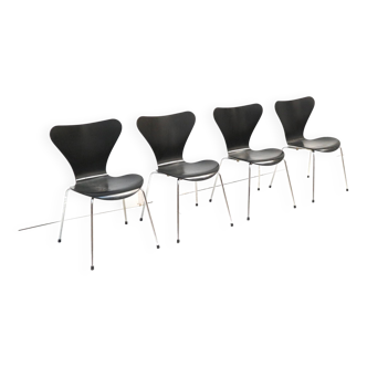 Set of 4 butterfly chairs by Arne Jacobsen for Fritz Hansen