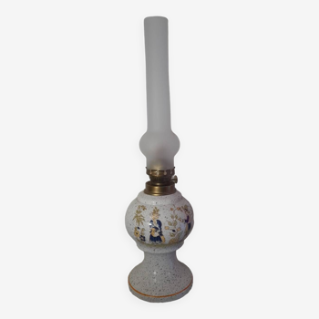 Decorative oil lamp